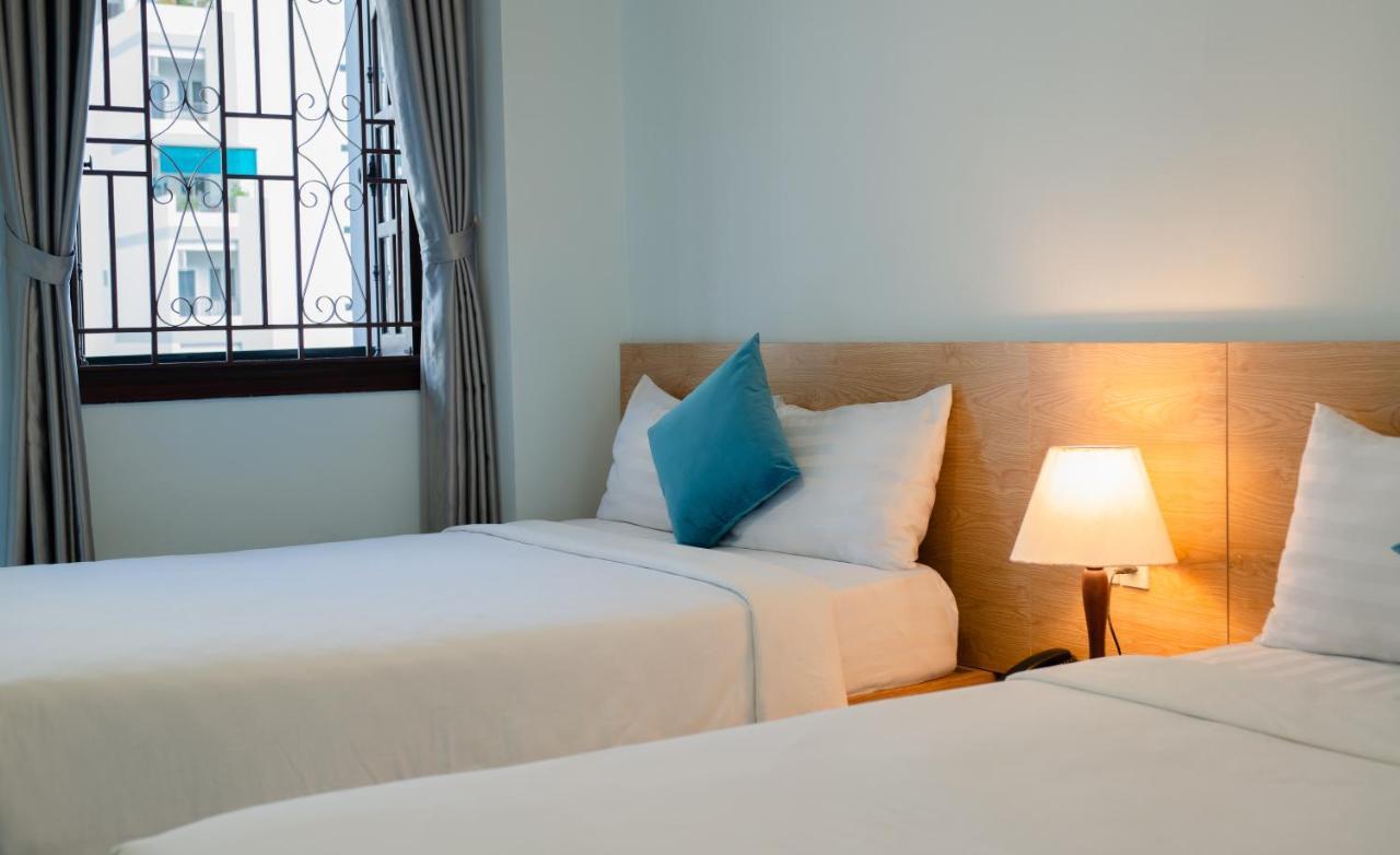 Starlight Nha Trang Hotel Bagian luar foto