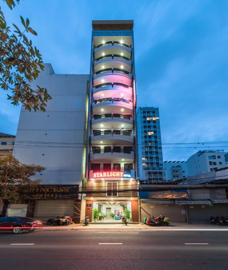 Starlight Nha Trang Hotel Bagian luar foto