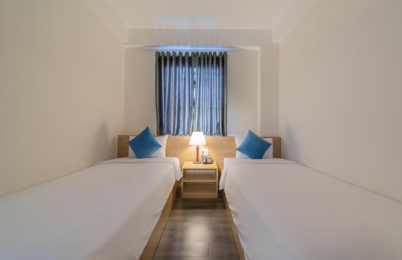 Starlight Nha Trang Hotel Bagian luar foto
