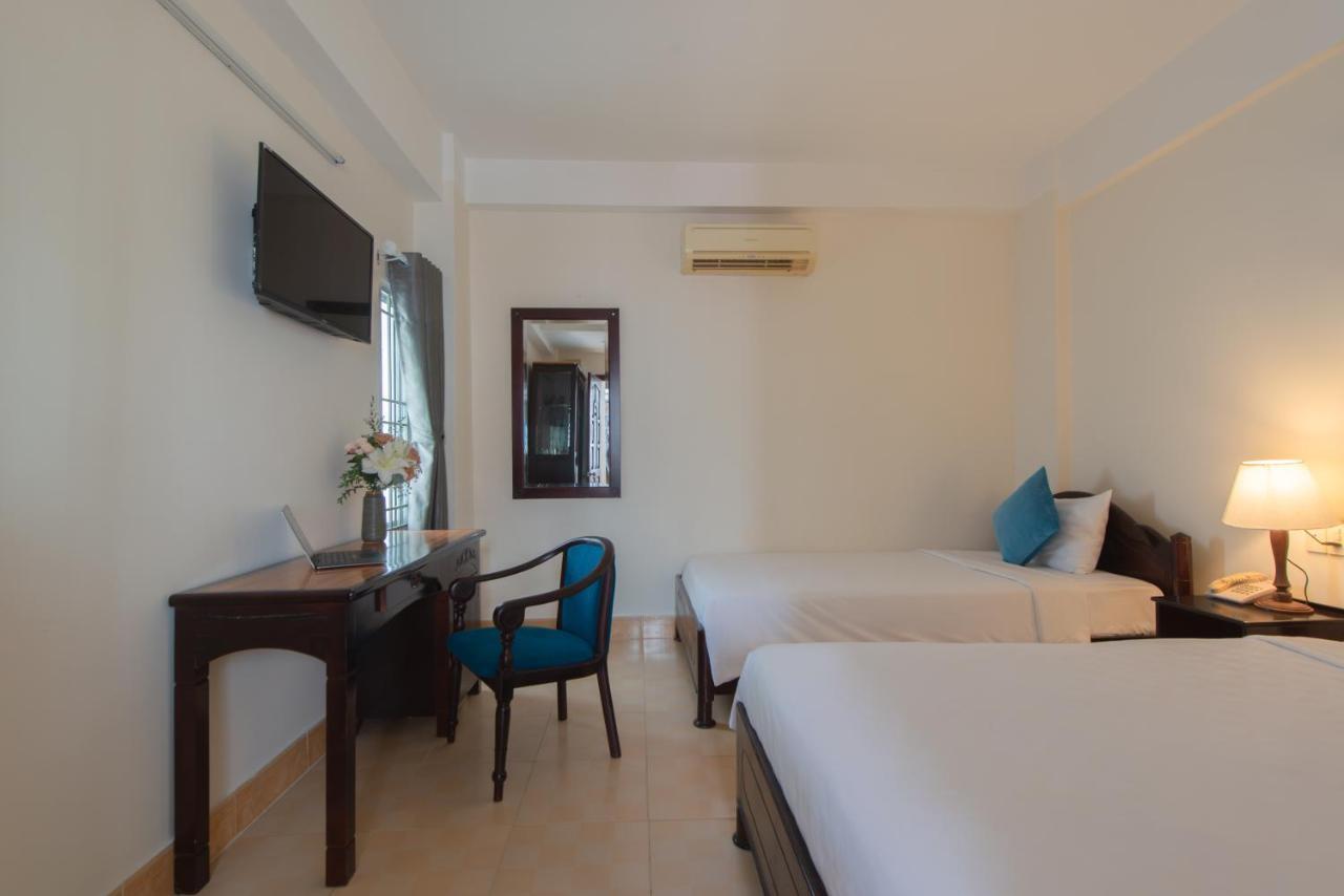 Starlight Nha Trang Hotel Bagian luar foto