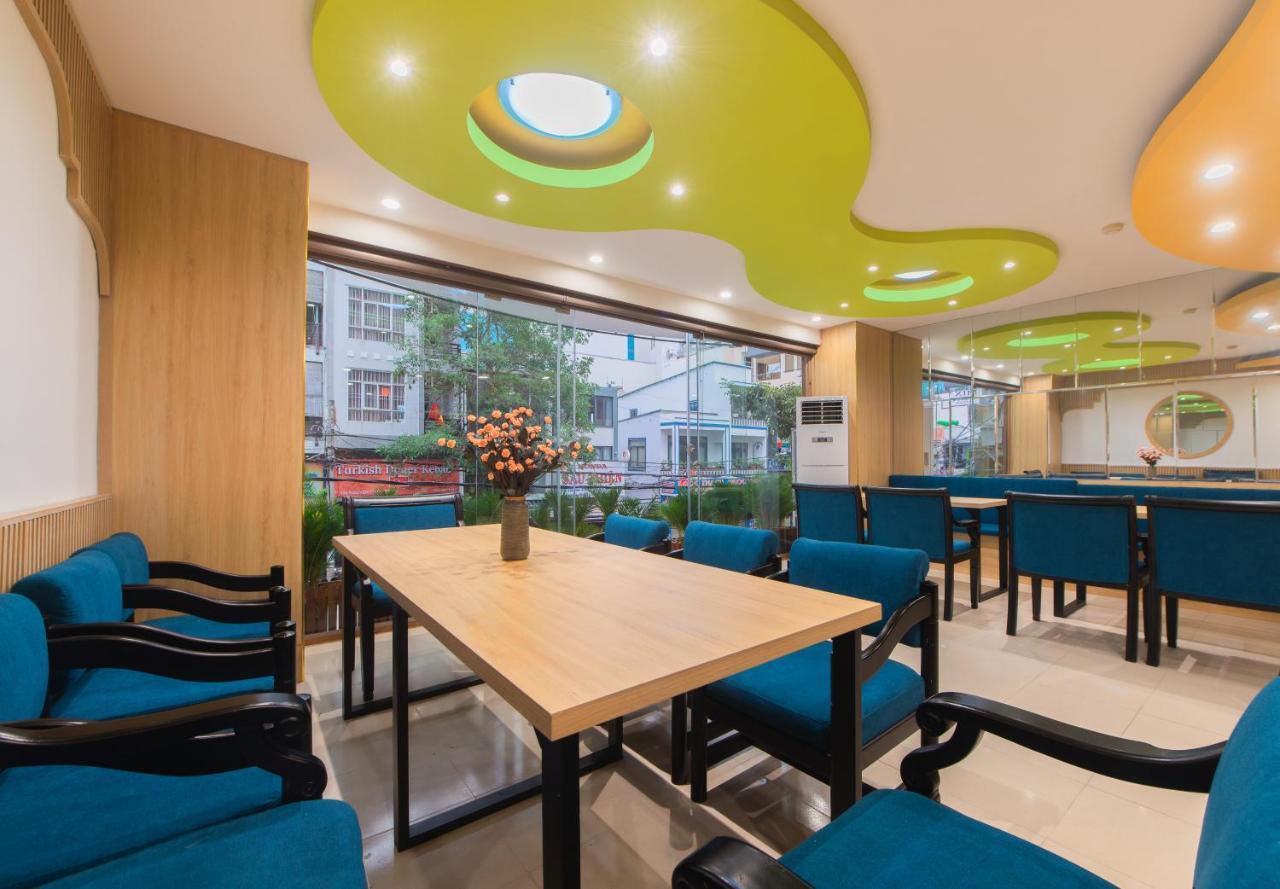 Starlight Nha Trang Hotel Bagian luar foto